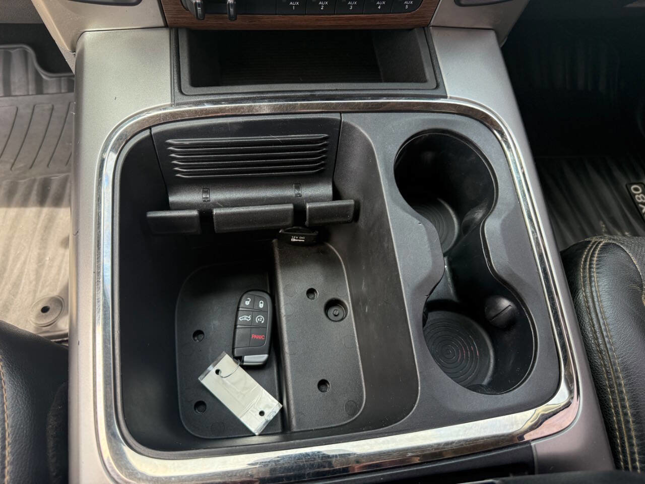 Used 2018 RAM 3500 Laramie w/ Snow Chief Group AWD/4WD image 26