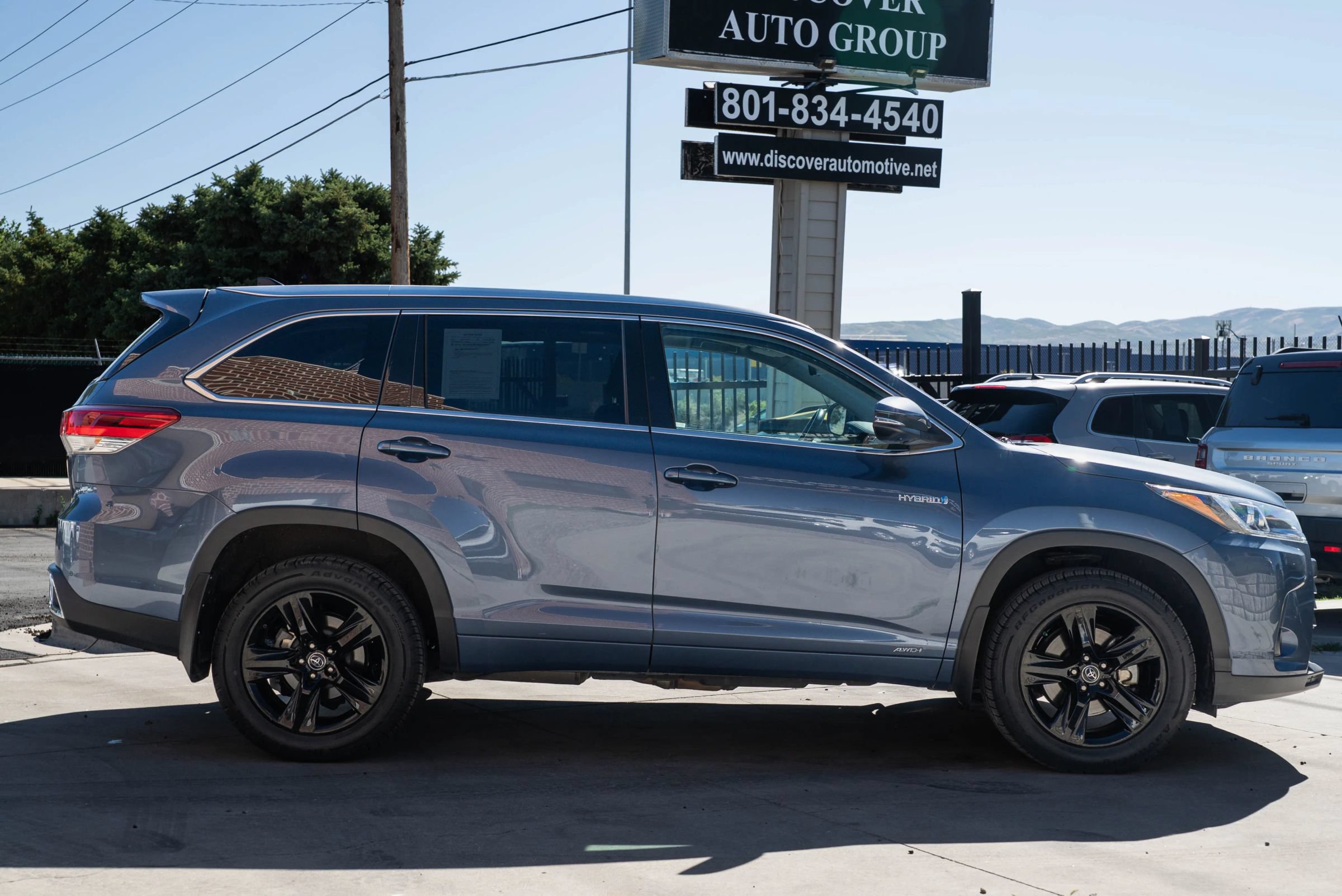 Used 2018 Toyota Highlander Limited Platinum AWD/4WD image 11