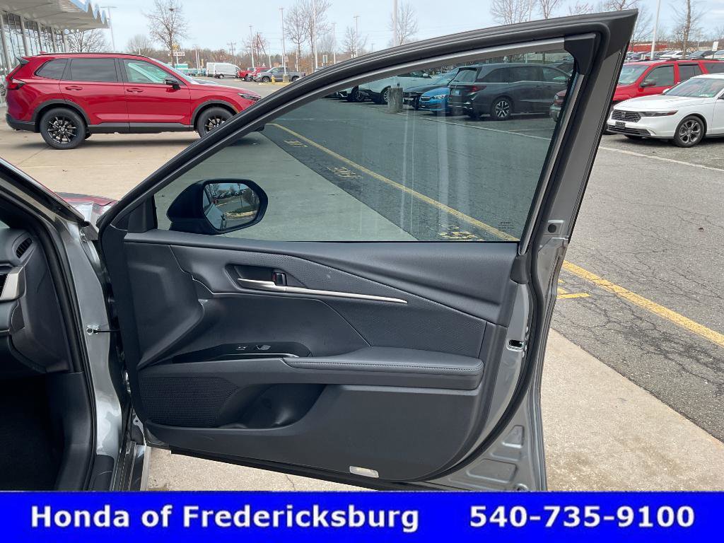 Used 2026 Toyota Camry XSE w/ Premium Plus Package image 18