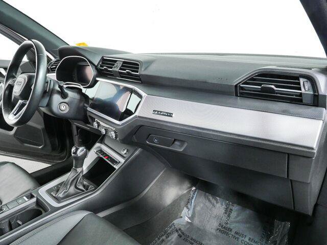 Used 2022 Audi Q3 2.0T Premium AWD/4WD image 22