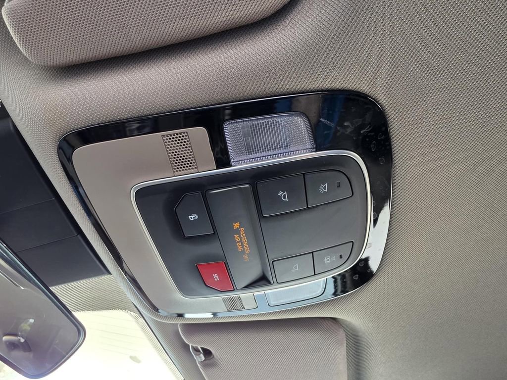 Used 2023 Hyundai Santa Fe SEL image 30