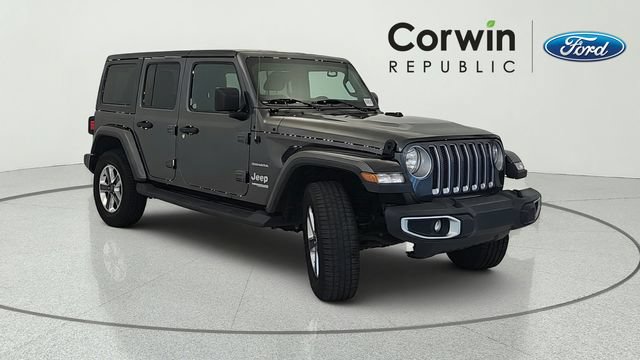 Used 2018 Jeep Wrangler Unlimited Sahara AWD/4WD image 8