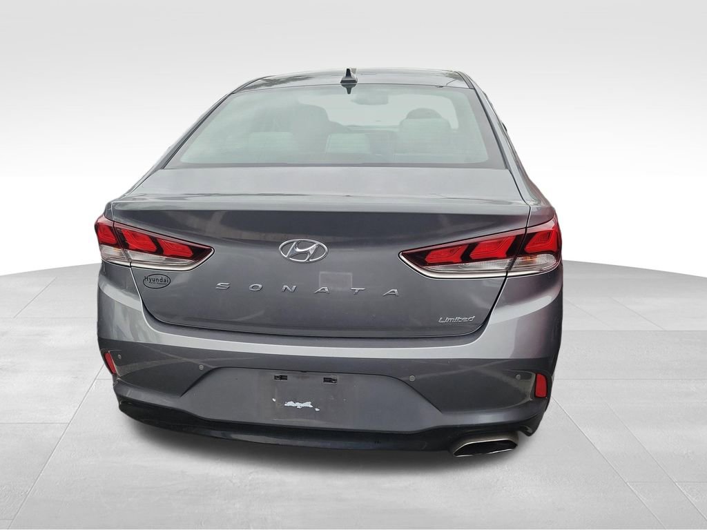 Used 2018 Hyundai Sonata Limited w/ Limited Ultimate Package 03 FWD image 14