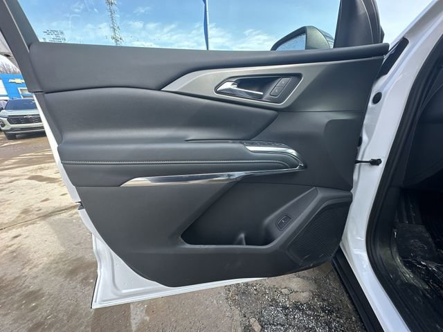 New 2026 Chevrolet Traverse LT w/ Midnight/Sport Edition FWD image 23