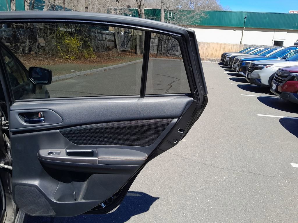 Used 2017 Subaru Crosstrek 2.0i Premium image 34