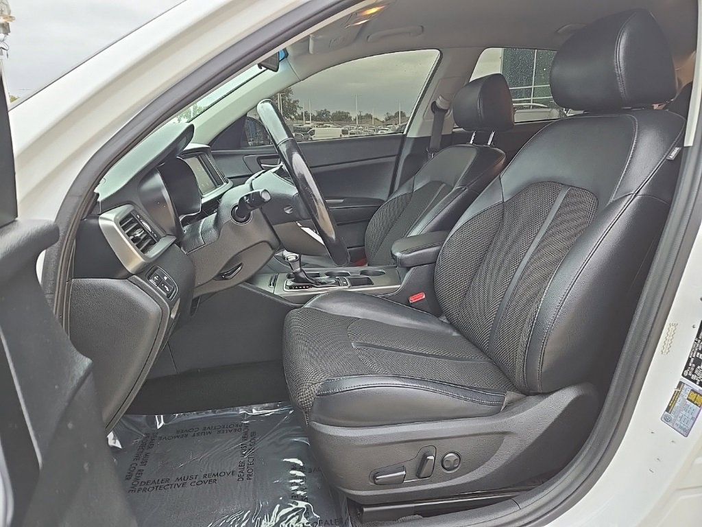 Used 2020 Kia Optima S image 11