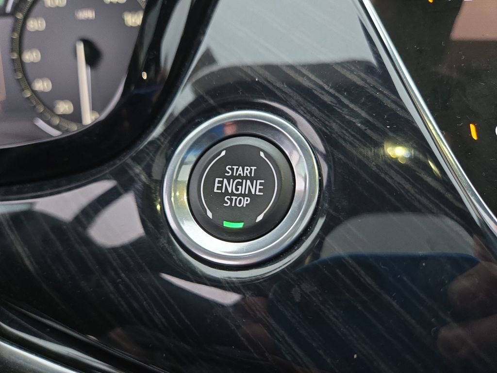 Certified 2024 Cadillac XT6 Premium Luxury image 29