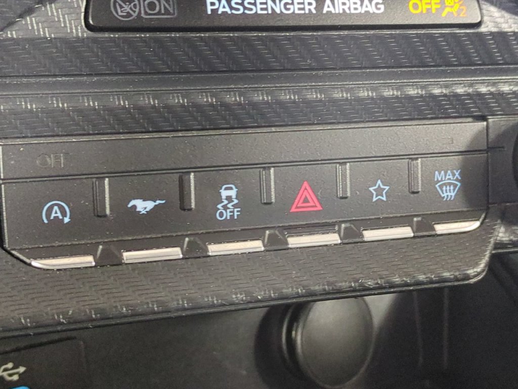 Used 2024 Ford Mustang Premium RWD image 31