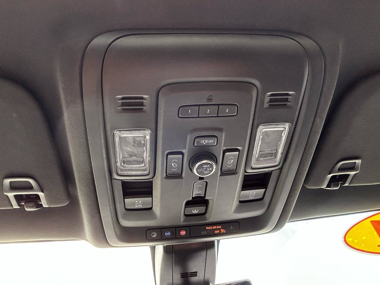 Used 2021 Chevrolet Suburban High Country AWD/4WD image 34