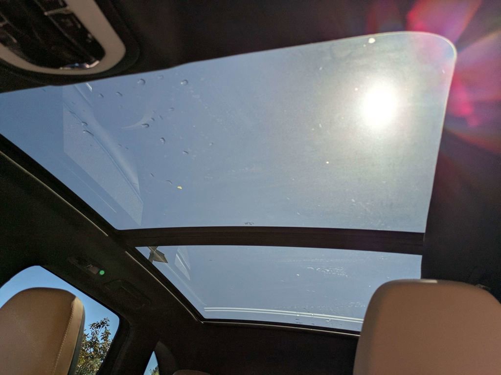 Used 2018 Porsche Cayenne image 22