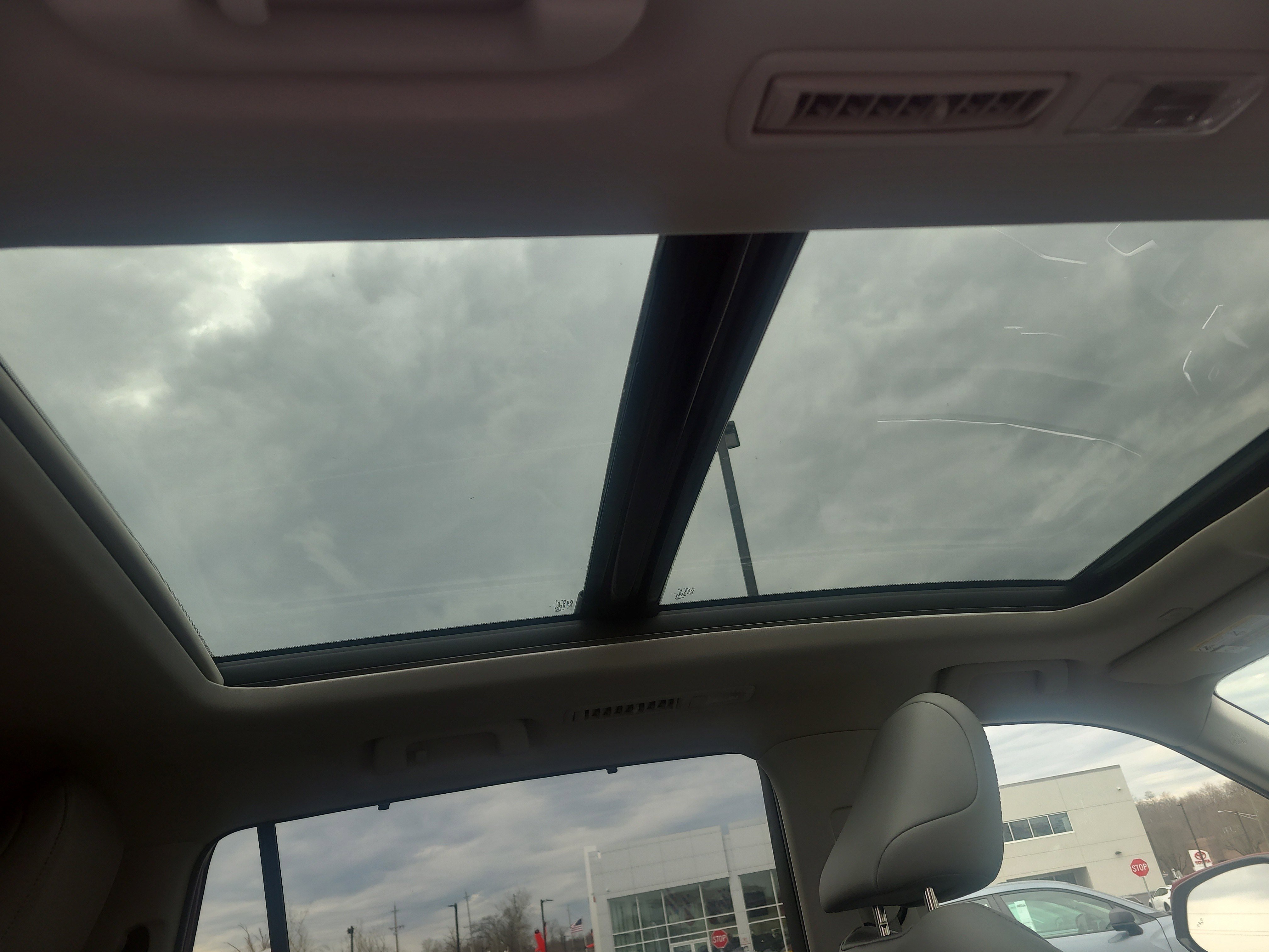 Certified 2025 Toyota Highlander Platinum image 19