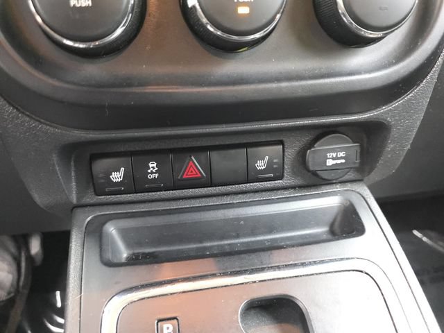 Used 2017 Jeep Patriot High Altitude FWD image 24