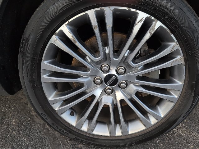 Used 2017 Lincoln MKX Reserve w/ Lincoln MKX Climate Package AWD/4WD image 28