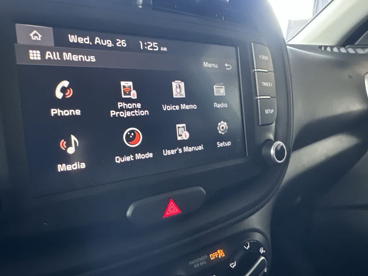Used 2025 Kia Soul LX w/ LX Technology Package FWD image 18