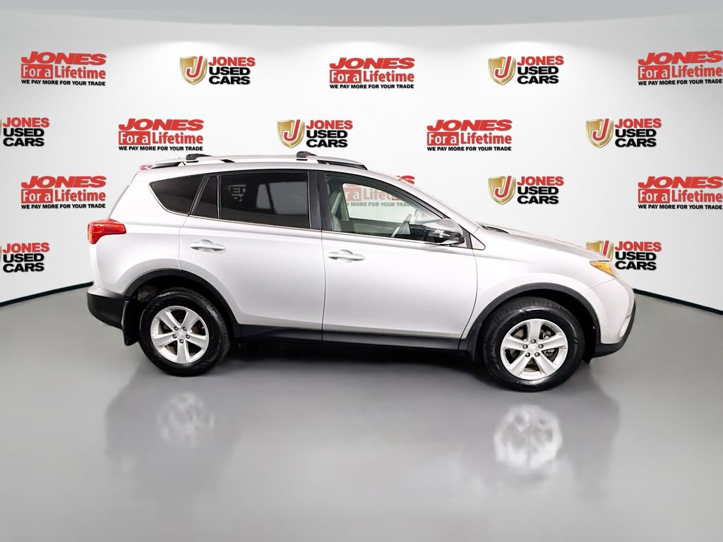 Used 2014 Toyota RAV4 XLE AWD/4WD image 16