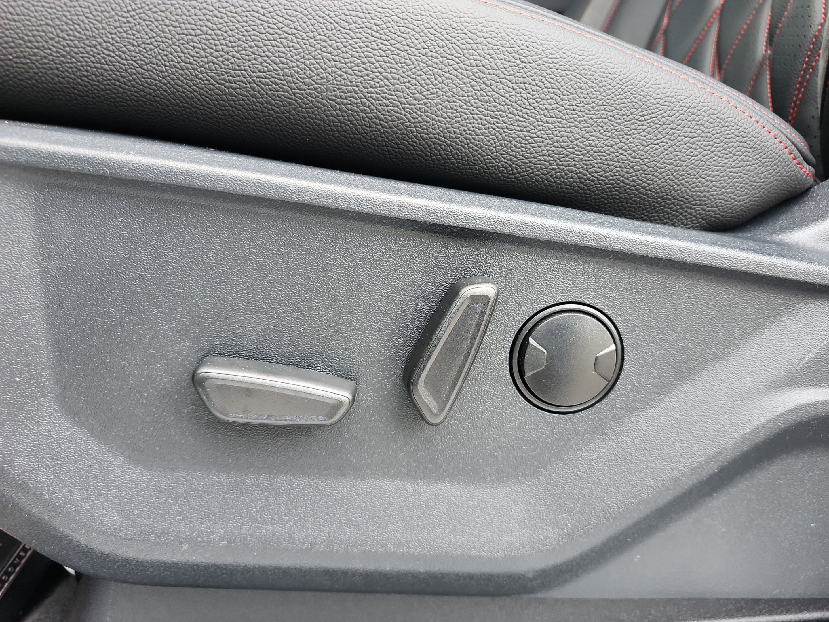 New 2026 Ford F250 Lariat AWD/4WD image 14