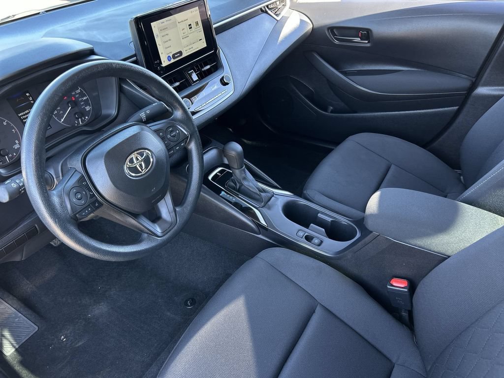 Used 2025 Toyota Corolla LE w/ Convenience Package FWD image 10