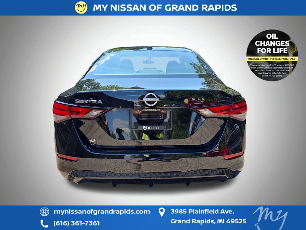 Used 2025 Nissan Sentra SV w/ All-Weather Package FWD image 7