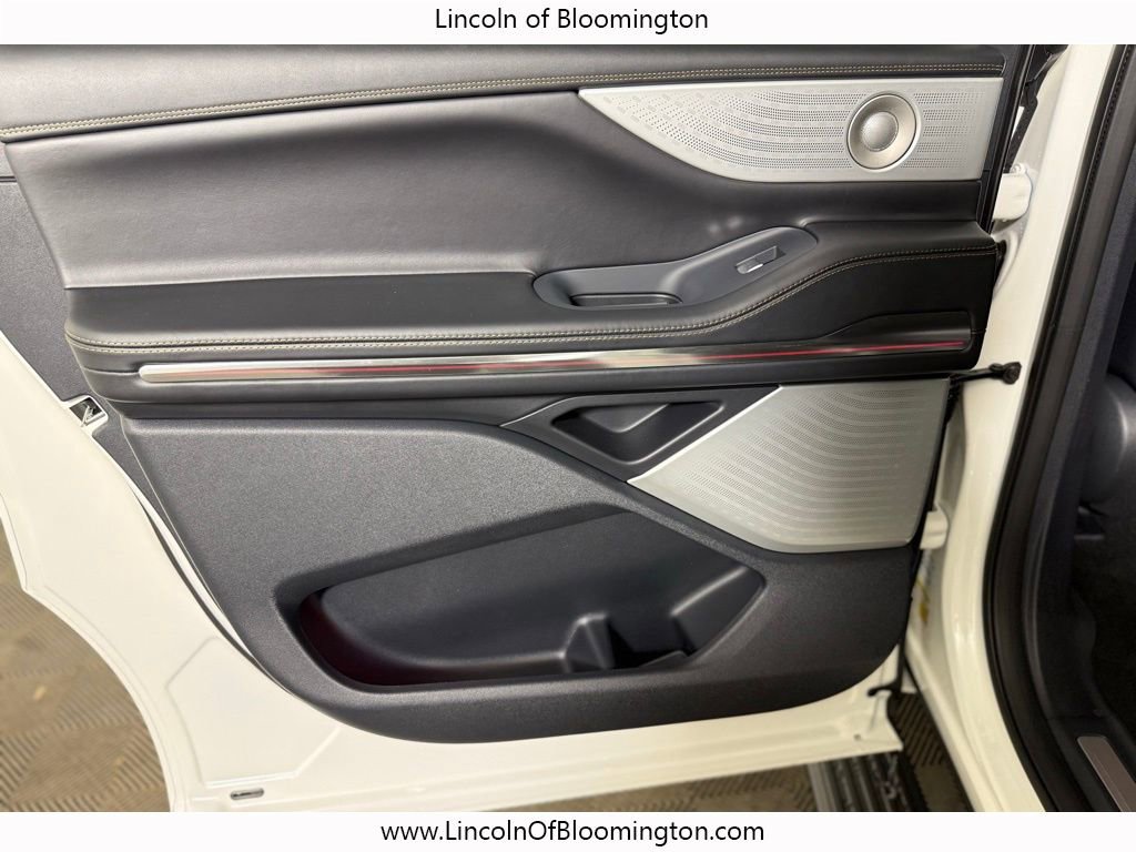 New 2025 Lincoln Navigator L Black Label image 47