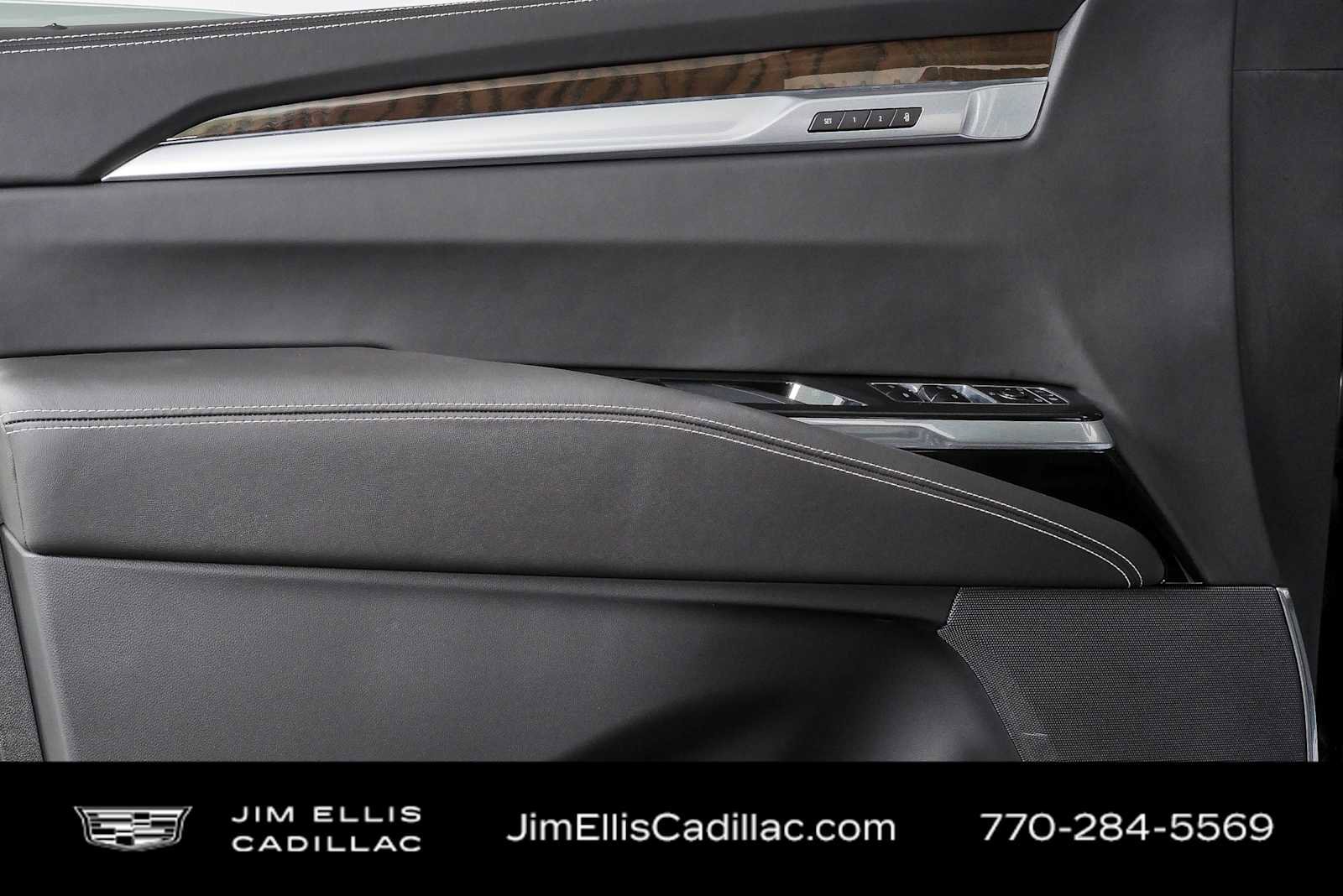 New 2026 Cadillac Escalade ESV Platinum Sport w/ LPO, ONYX Package AWD/4WD image 6