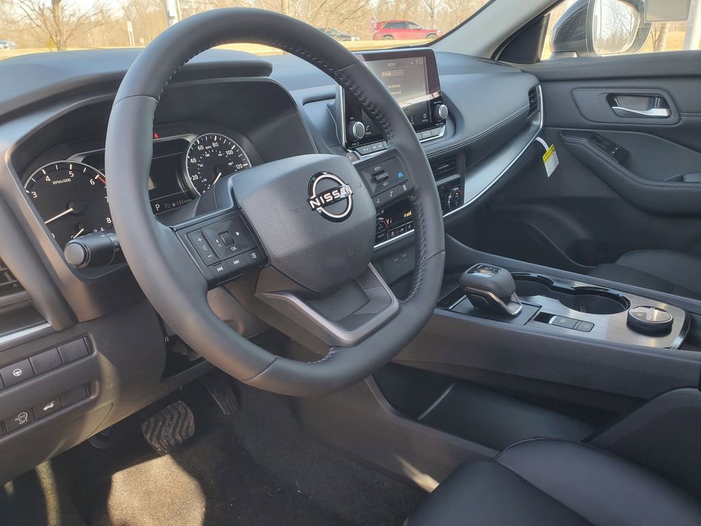 New 2026 Nissan Rogue SV image 15