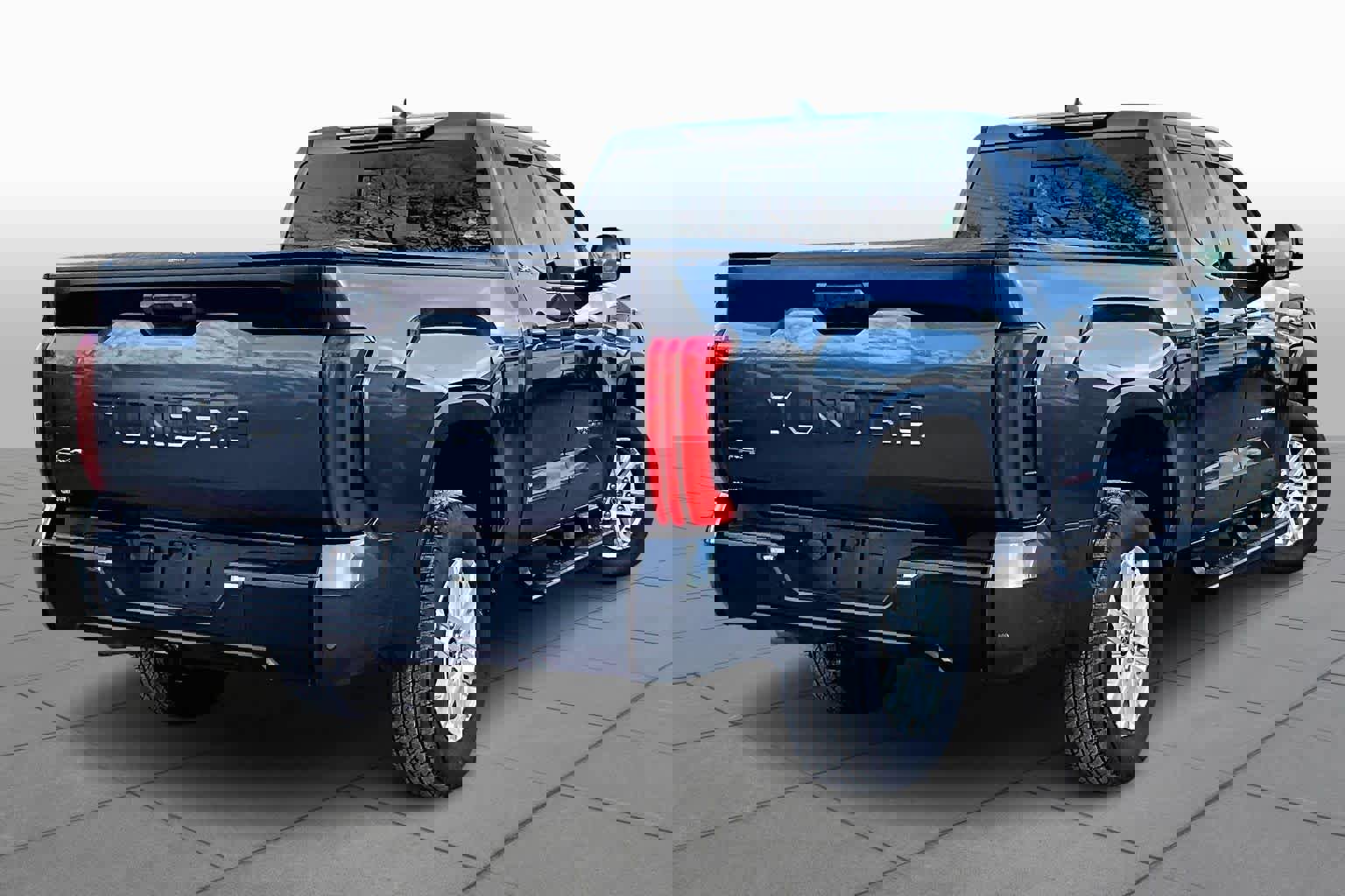 Used 2022 Toyota Tundra SR5 image 12