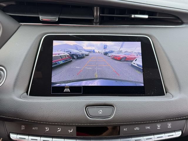 Certified 2023 Cadillac XT4 Luxury w/ Cold Weather Package AWD/4WD image 28