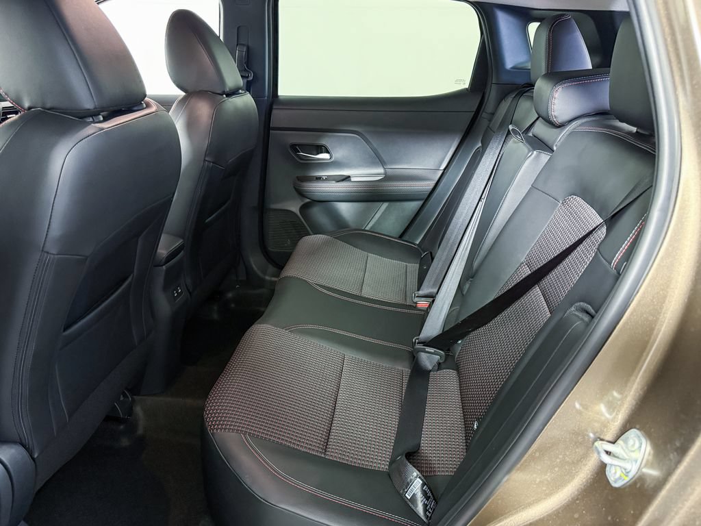 Certified 2025 Nissan Kicks SR AWD/4WD image 37