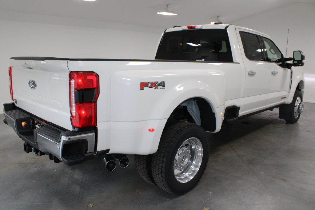 New 2027 Ford F450 Lariat AWD/4WD image 8