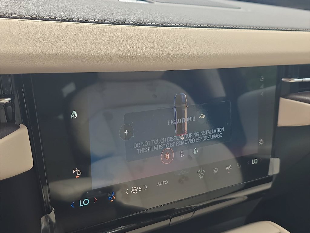 New 2027 Lincoln Navigator Reserve RWD image 19