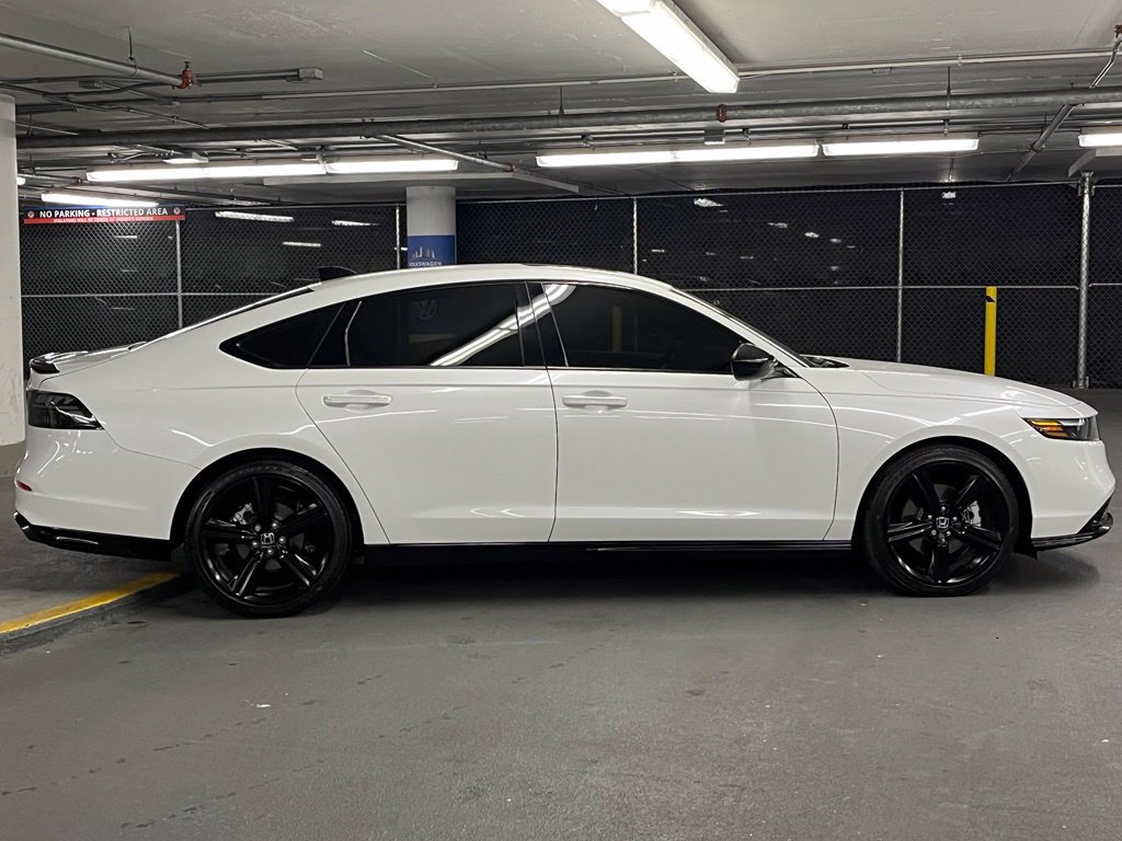 Used 2025 Honda Accord Sport image 34