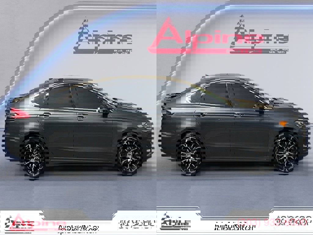 Used 2020 Ford Fusion Titanium image 6