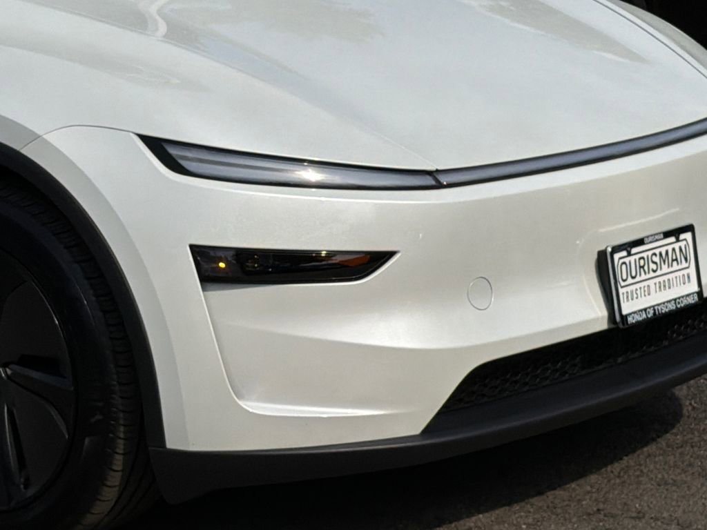 Used 2026 Tesla Model Y Long Range AWD/4WD image 2