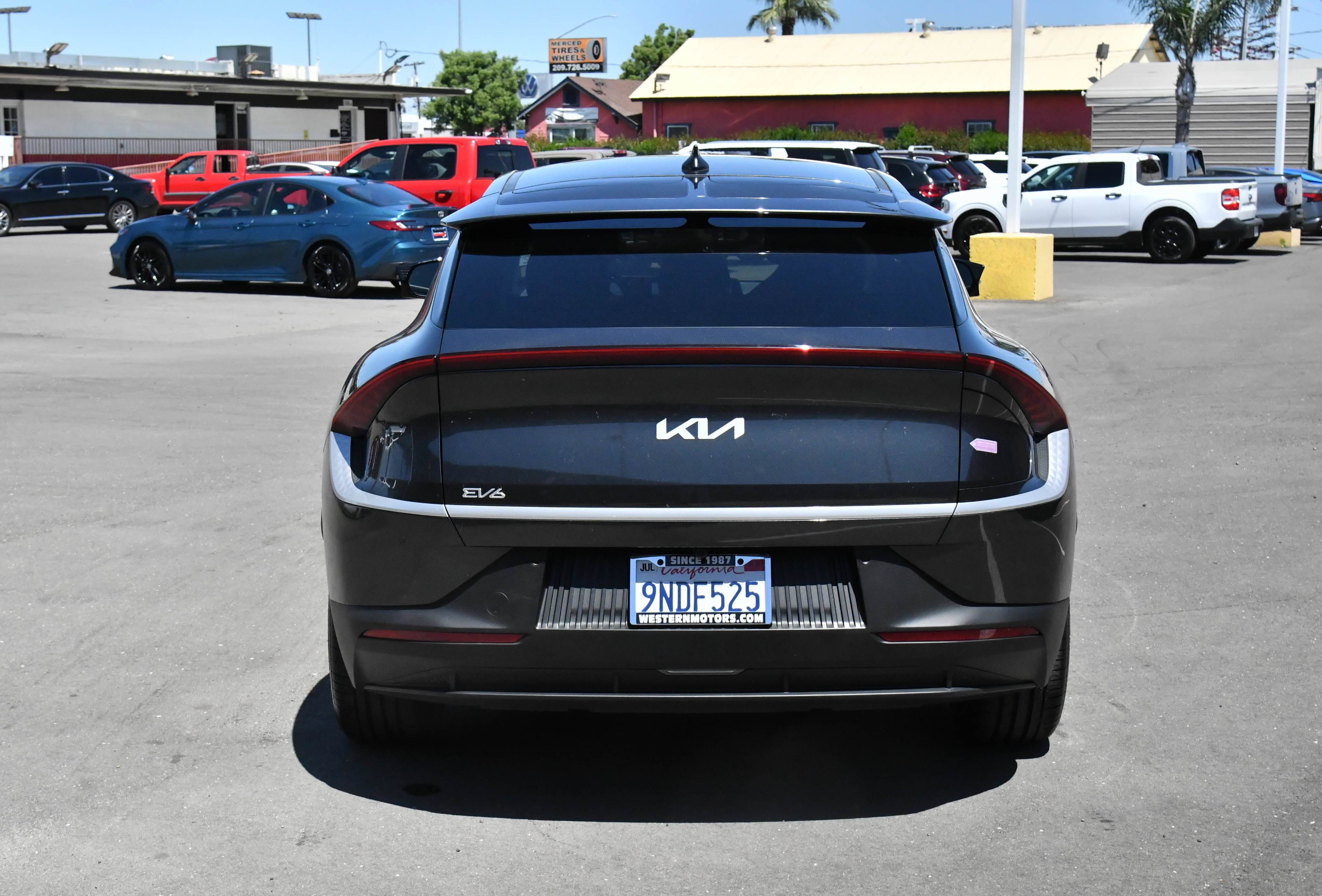 Used 2024 Kia EV6 Light RWD image 7
