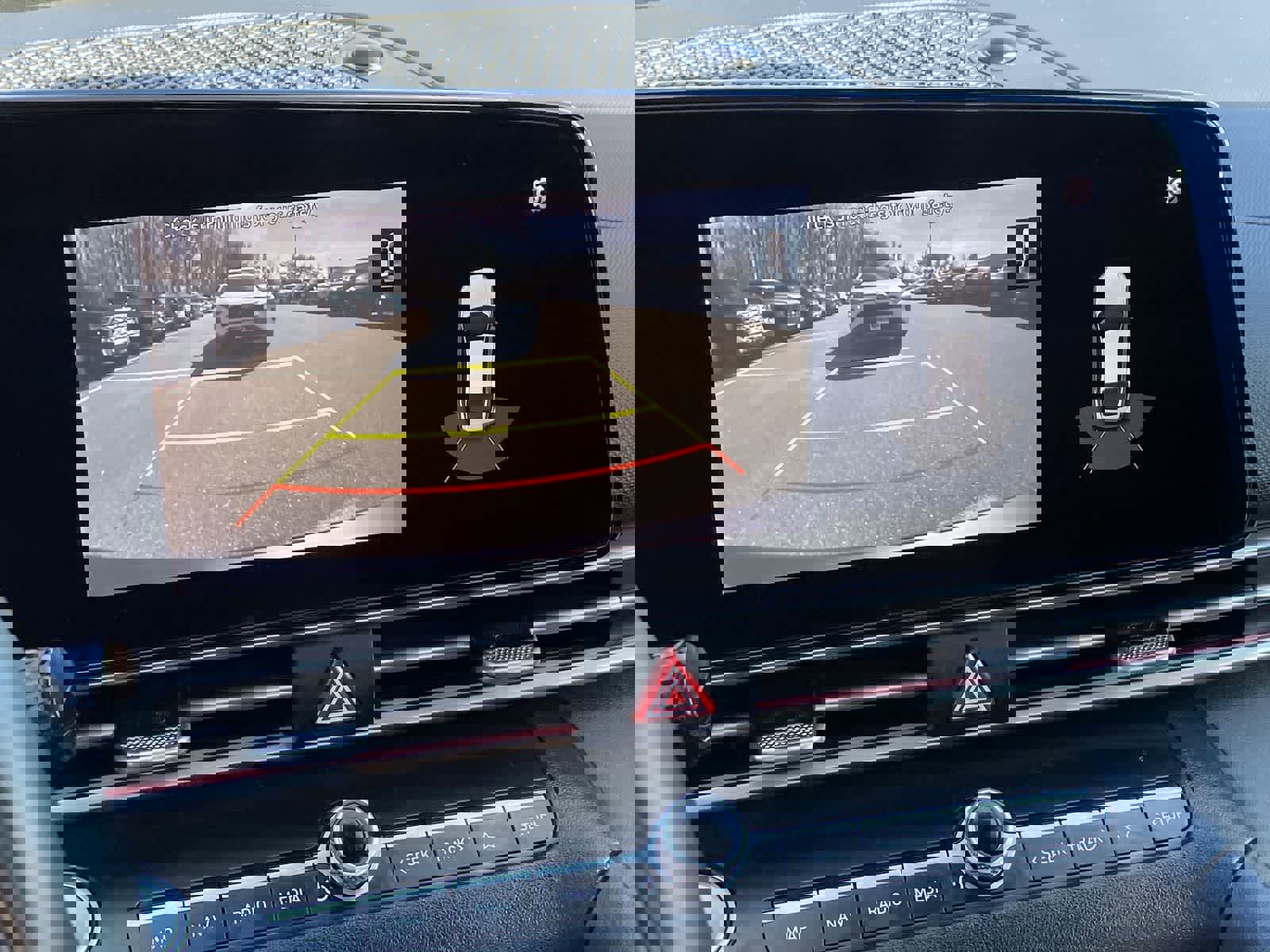 Used 2021 Hyundai Elantra Limited image 32