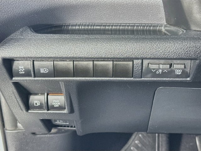 Certified 2021 Toyota Sienna XSE FWD image 11