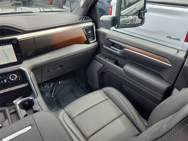 New 2025 GMC Sierra 2500 Denali w/ Denali Reserve Package image 10