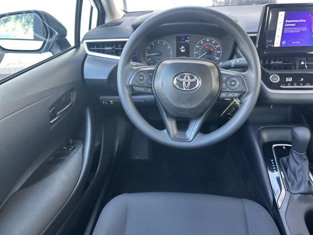 Used 2025 Toyota Corolla LE FWD image 14