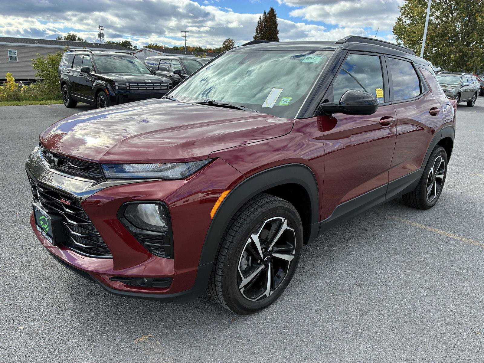 Used 2023 Chevrolet TrailBlazer RS w/ Convenience Package AWD/4WD image 3