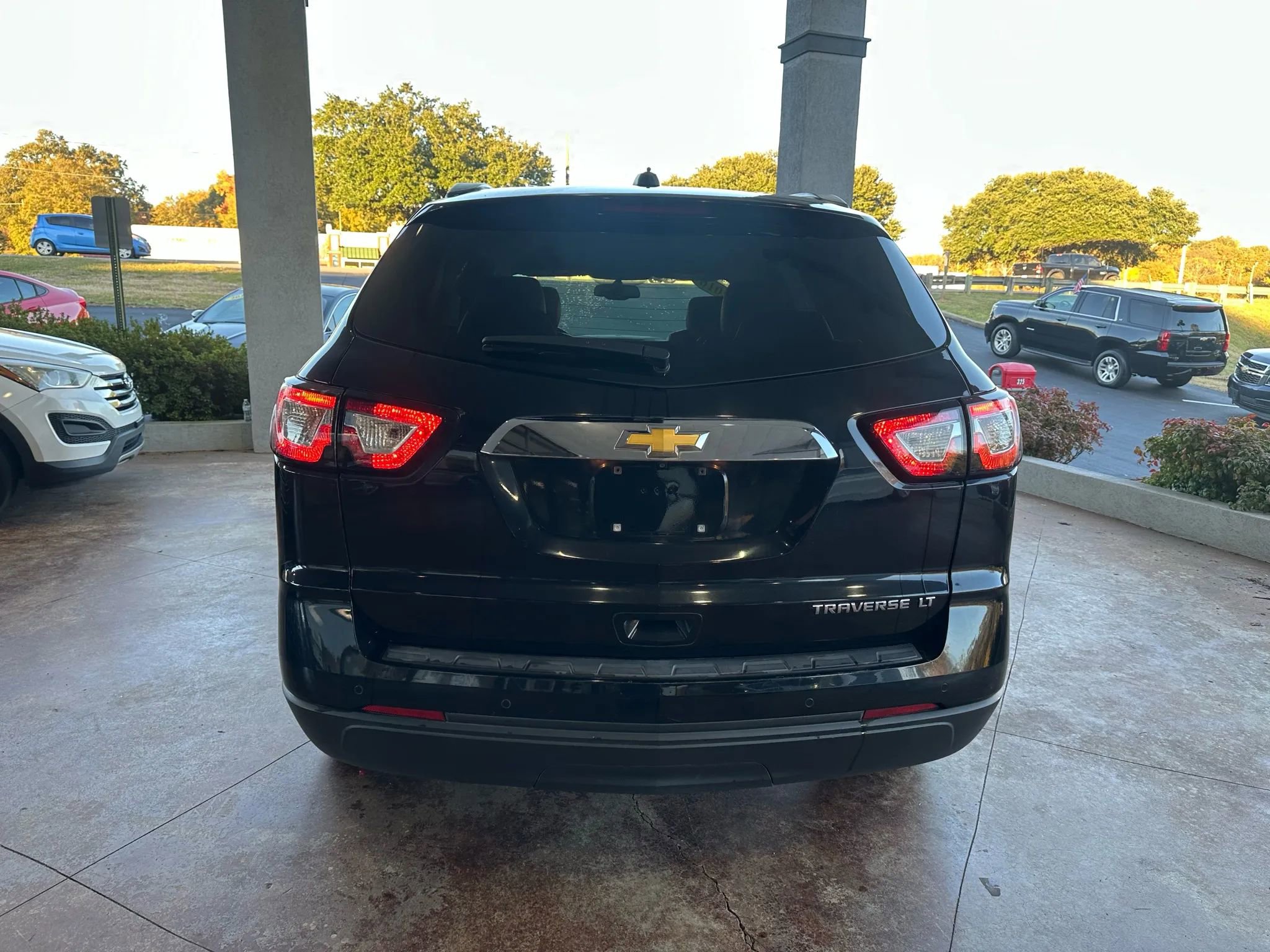 Used 2016 Chevrolet Traverse LT image 5