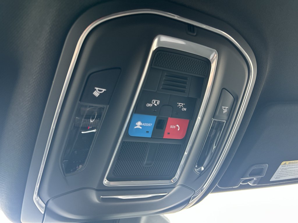 New 2025 Jeep Grand Cherokee Laredo RWD image 18