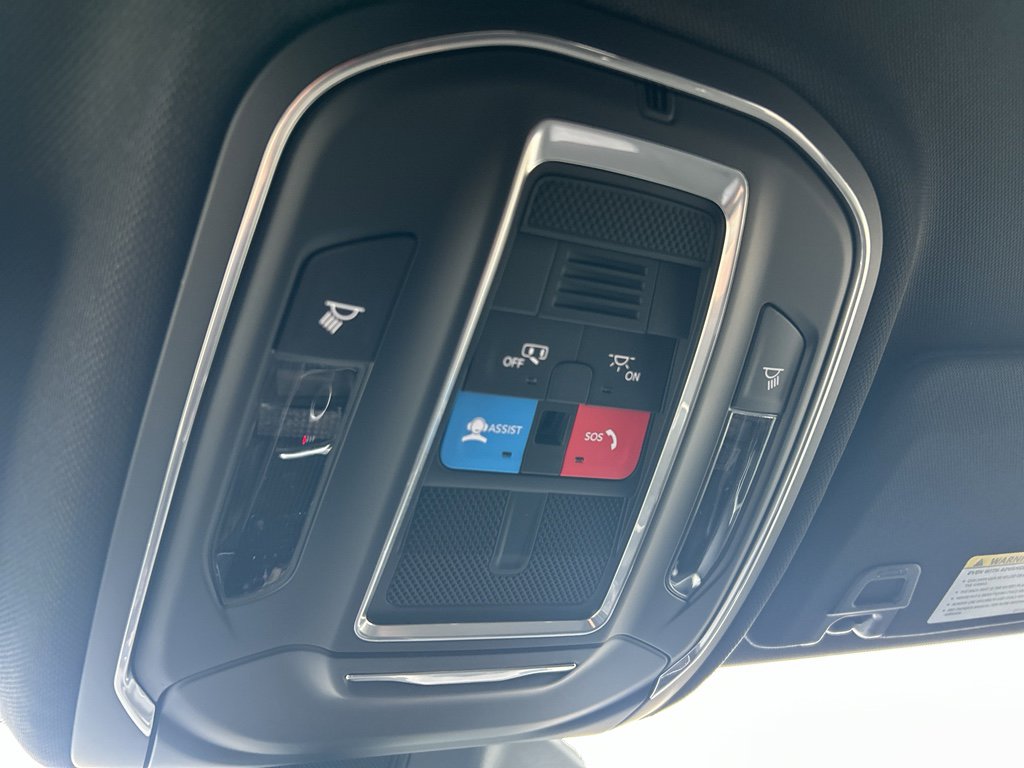 New 2025 Jeep Grand Cherokee Laredo RWD image 18