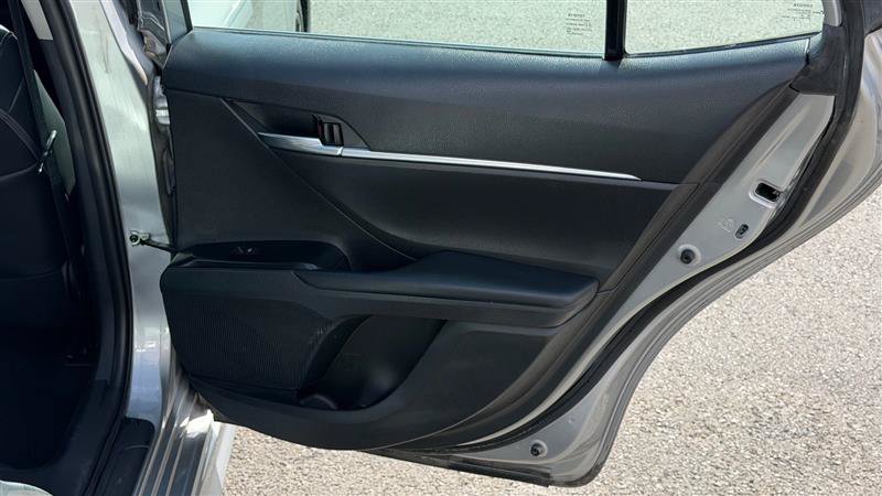 Used 2020 Toyota Camry SE w/ Convenience Package FWD image 37