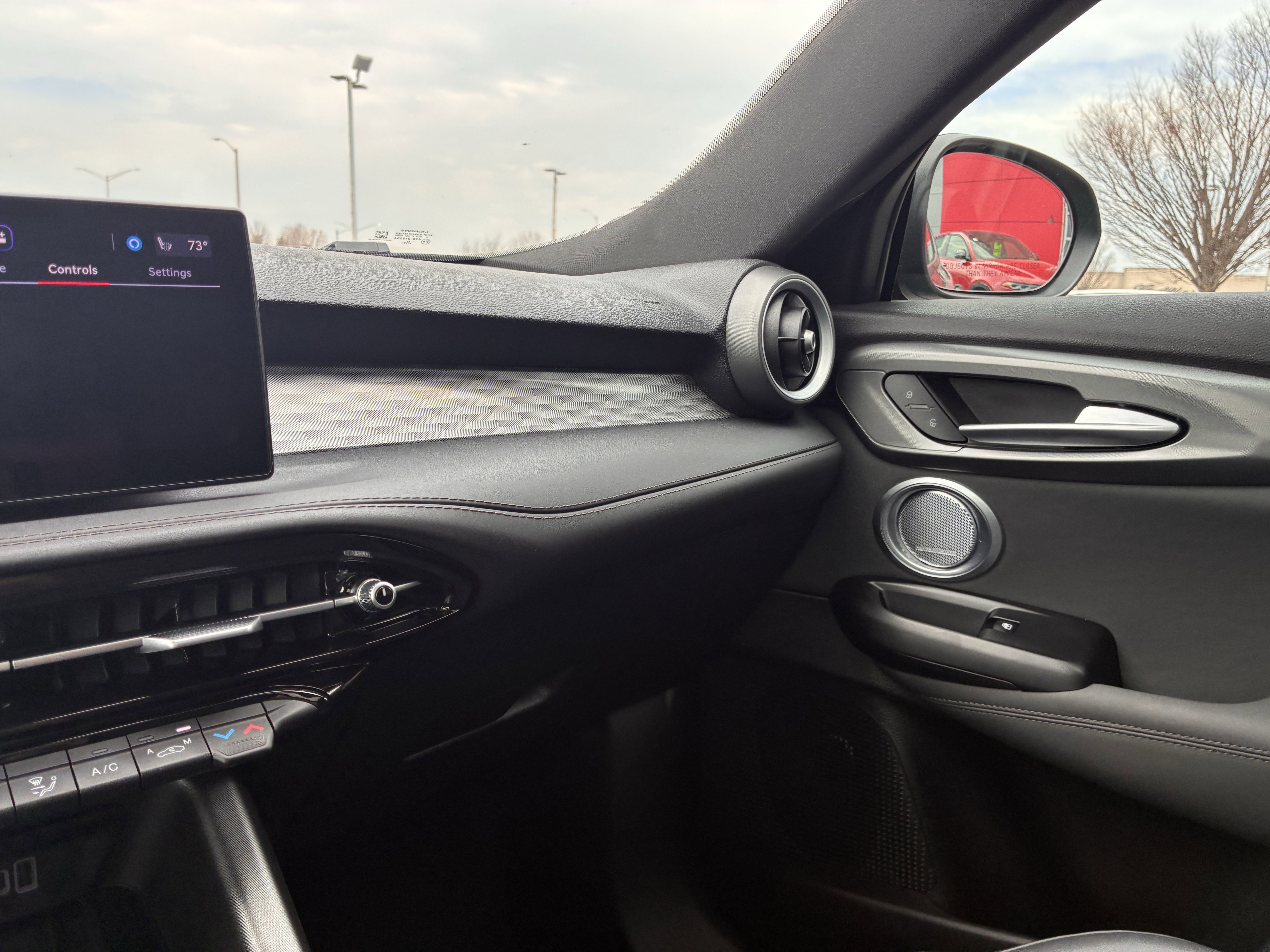 Used 2024 Alfa Romeo Tonale Ti image 22