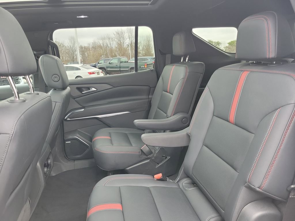 Certified 2024 Chevrolet Traverse RS image 31