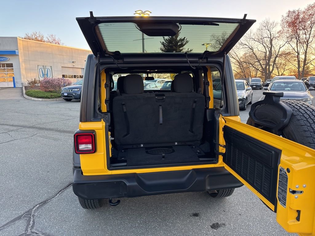 Used 2020 Jeep Wrangler Sport AWD/4WD image 14