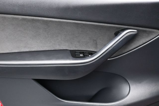 Used 2020 Tesla Model Y Long Range AWD/4WD image 7