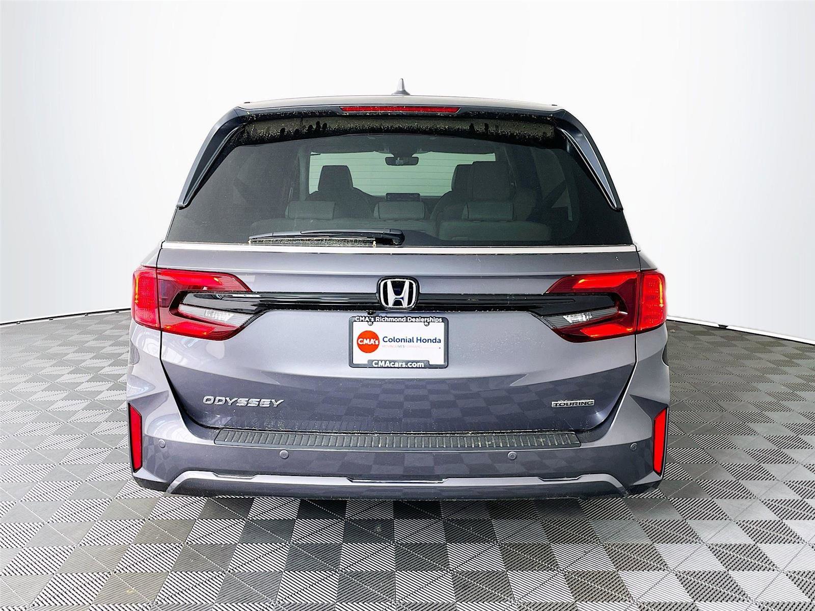 New 2026 Honda Odyssey Touring image 4