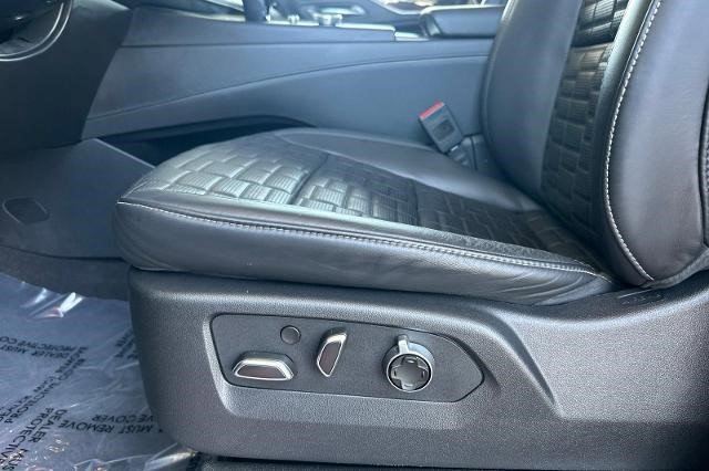 Certified 2024 Cadillac Escalade Sport Platinum w/ LPO, ONYX Package AWD/4WD image 13