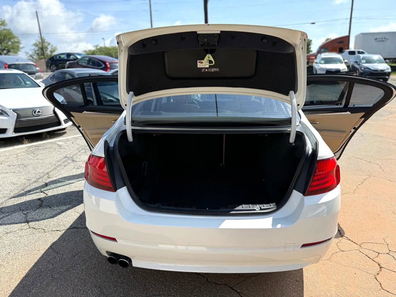 Used 2013 BMW 528i Sedan RWD image 32